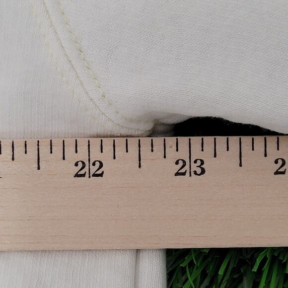 NIKE Chest-Swoosh Sweatshirt Womens Large 22x23 Boxy Baggy Ivory - Picture 14 of 15